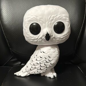 Hedwig Large Funko Pop